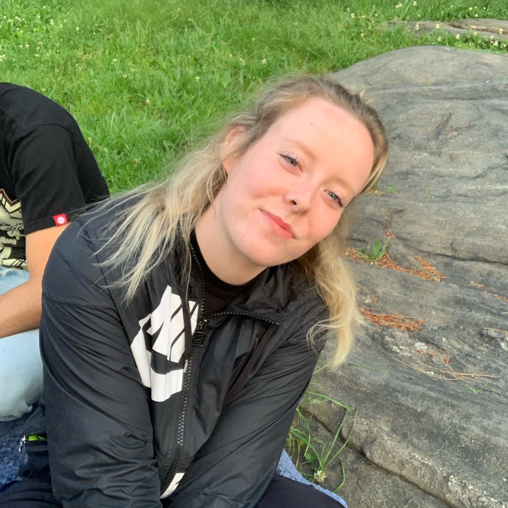Meet your Posher, Danielle